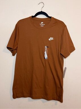 Nike Men's Short-Sleeve T-Shirt in Brown